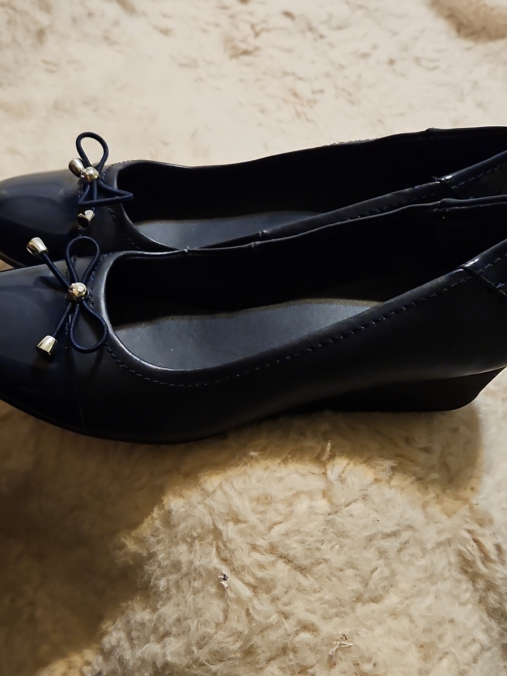 Black Rivet Black Low Wedge Ballet Flats with Bow